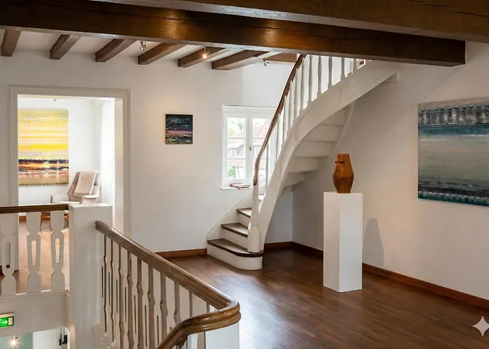 Rhein River Guesthouse - direkt am Rhein